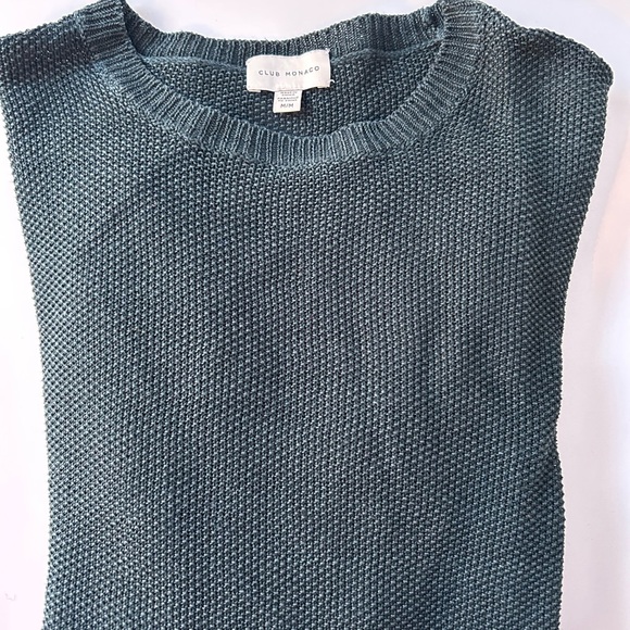 Club Monaco Men’s knit sweater/jumper medium
Dark green, very deep strong color - Picture 3 of 9